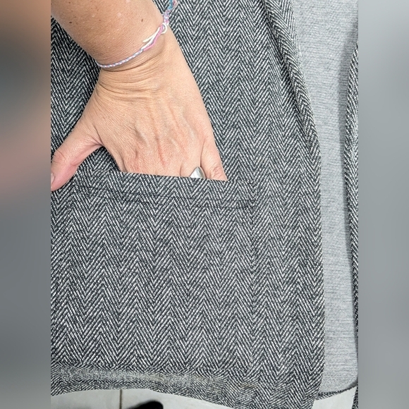 Simons Twik printed fine knit chevron jacket size M - Picture 4 of 9